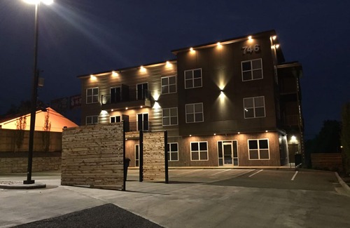 Lexington Apartment | *Brand New Cozy Apartment|Close to Everything*