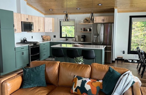 Mohawk House | Brand New Lake House - Charming waterfront property near Mount Bohemia