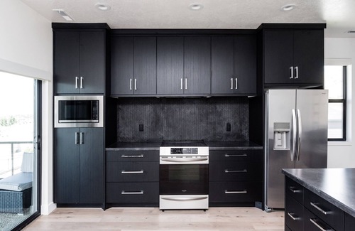 Smithfield Apartment | Brand New Modern - 1 bed 1 bath w/Sunset Viewsn