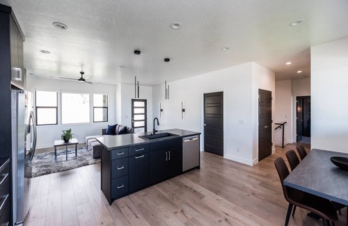 Smithfield Apartment | Brand New Modern - 1 bed 1 bath w/Sunset Viewsn