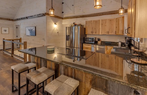 Campton House | Brand new mountain home with rustic charm in the heart of the whites!