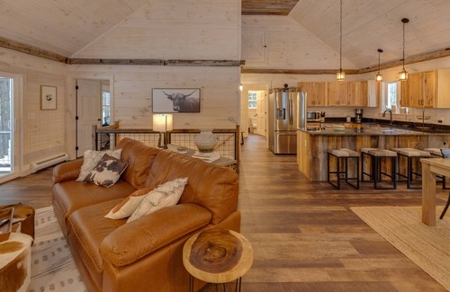 Campton House | Brand new mountain home with rustic charm in the heart of the whites!