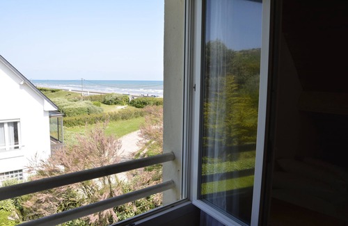 Vierville-sur-Mer Villa | Breathtaking view of Omaha Beach. For vacations with family and friends!
