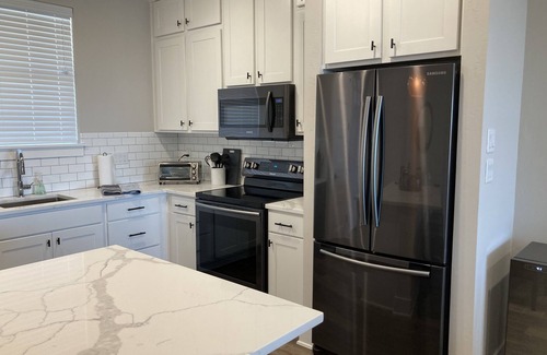 Graford Condo | Breathtaking top floor 2BR 2BA condo overlooking Possum Kingdom Lake & marina