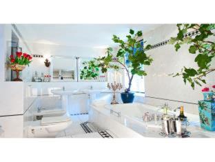 Amsterdam East Bed & Breakfast | Breitner House