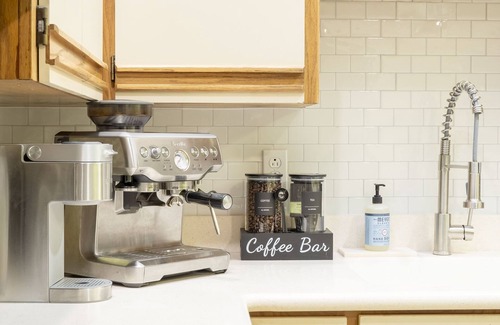 Northeast Bellevue House | Bretton Wood home blocks from Microsoft, Lake Sammamish m/s Seattle, Downtown