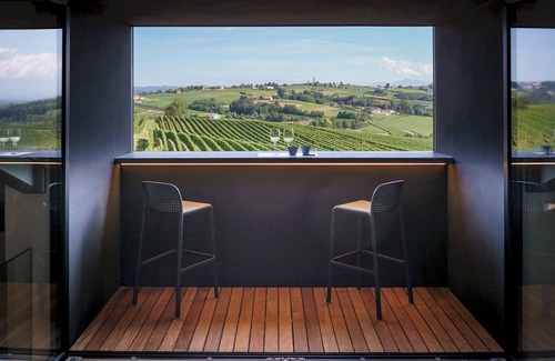 Barolo Apartment | Bricco delle Viole - Vineho in the Langhe with breakfast