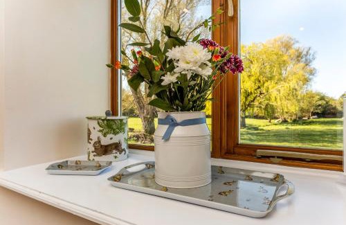 Wickhamford Resort | Bridge Farm Holiday Cottages