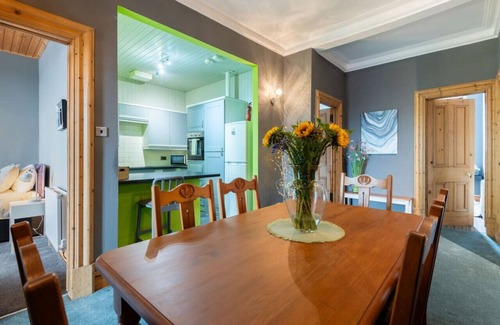 Glenisla Apartment | Bridge View Apartment