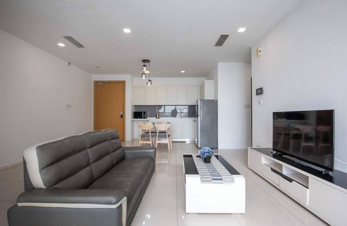 Central District Apartment | Bright 2BR Suasana Stay Near JB Sentral CIQ