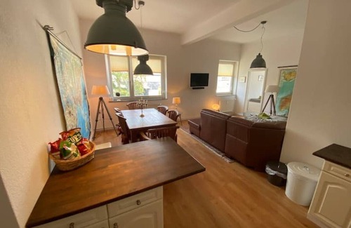 Nordstadt Apartment | Bright 3 room apartment near the university