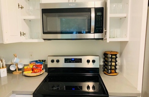 Northeast Bellevue House | Bright 3BR Bellevue Haven, Minutes to Downtown,entire house