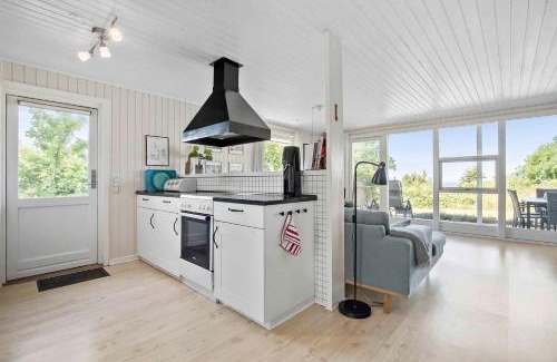 Vang House | Bright And Cozy Summer House With Sea View