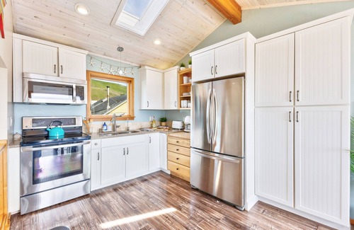 Dillon Beach House | Bright and modern - Water views - Close to beach