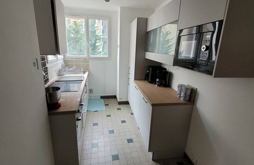 Clichy Apartment | Bright and quiet accommodation