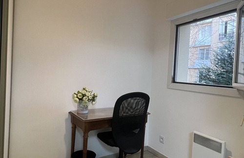 Montmorency Apartment | Bright apartment 2 steps from Enghien and 15mins from Paris