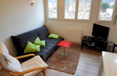 Louviers Apartment | Bright apartment near downtown - renewed appartment near to city center