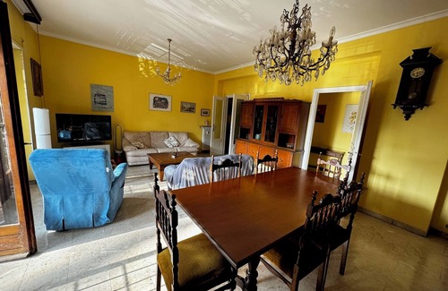 Quartiere XX Ardeatino Apartment | Bright apartment overlooking a characteristic square