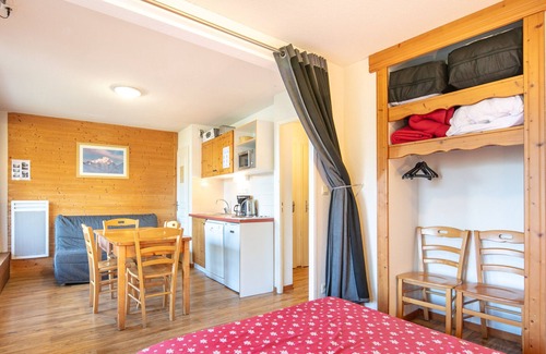 Chamrousse Apartment | Bright apt 6 ppl with mountain view