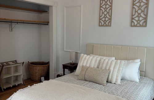 Saugerties South Hotel | Bright Bedroom Near The Forest