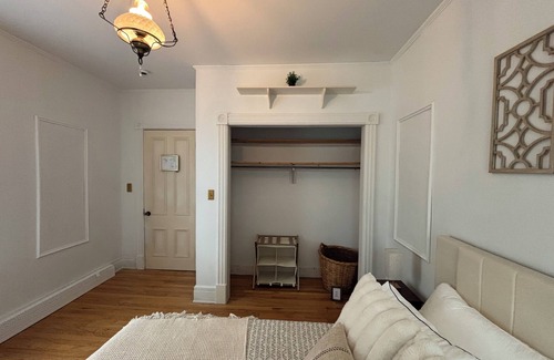 Saugerties South Hotel | Bright Bedroom Near The Forest