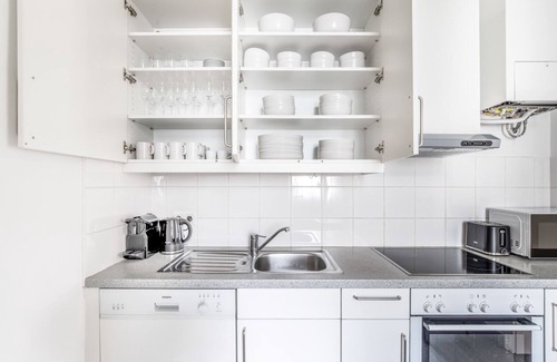 Stuwerviertel Apartment | Bright Leopoldstadt 2BR w/Elevator, nr U1 & U2, by Blueground