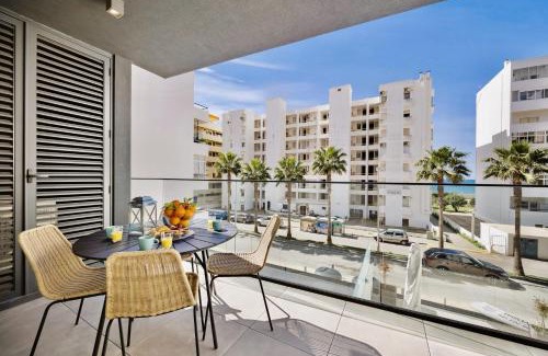 Cavacos Apartment | Bright Modern Beachside Apartment with Pool & Seaview