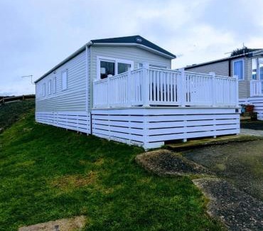 Swanage Other | Bright, modern & stylish deluxe caravan located on the very popular Swanage bay view holiday park