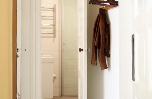 Kallio Apartment | Bright one-room studio in the heart of Kallio