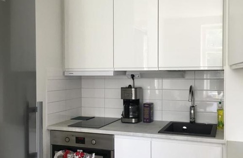 Kallio Apartment | Bright one-room studio in the heart of Kallio