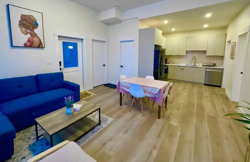 Kamloops House | Bright suite in Juniper with stunning views