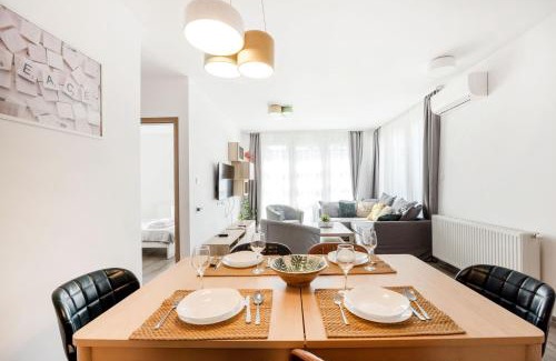 Ferencvaros Apartment | Bright Top Floor Home with Parking