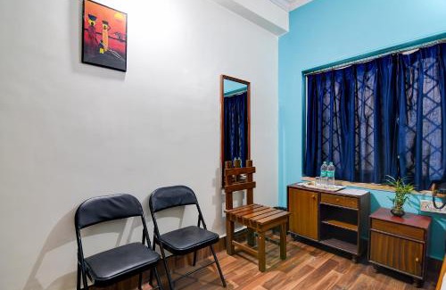 Sector 1 Hotel | Brill Rooms Near City Centre Metro Station