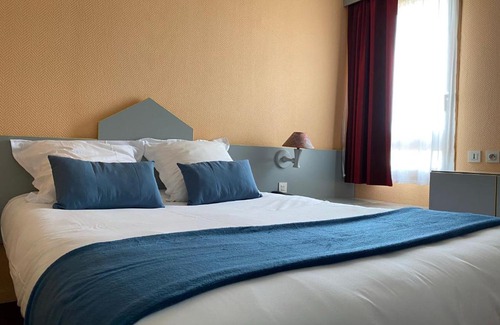 Avermes Hotel | Brit Hotel Essentiel Moulins Avermes