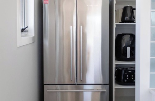 Inverloch House | Broadbeach House Inlet