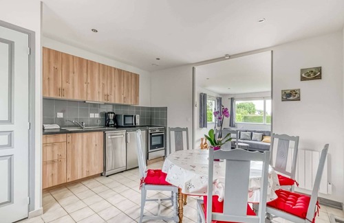 Tracy-sur-Mer House | Bronte’s Coastal Retreat