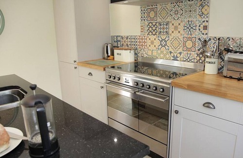 Llangennith House | Brooklands Cottage - Four Bedroom House, Sleeps 8