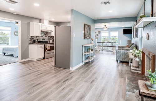 Lake Brownwood House | Brownwood Family Home - 2 Mi to Public Marina!