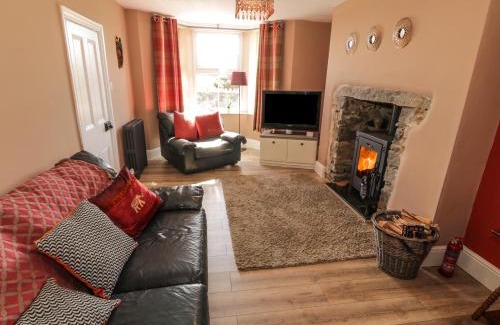 Garn Fadryn House | Bryn Ffynnon