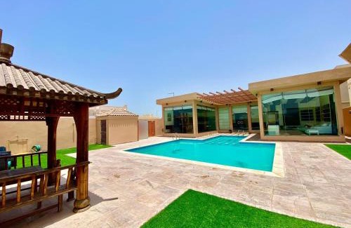 Madinat ash Shamal Villa | bu Dhalouf villa استراحه بو ظلوف