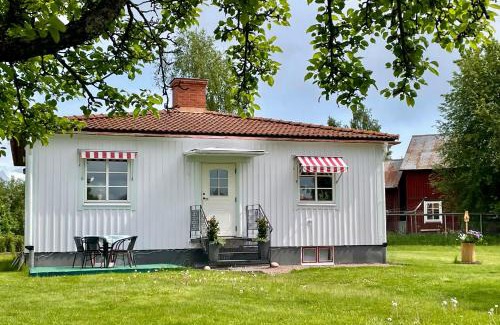 Mora Villa | Bubo mysigt litet hus i Noret