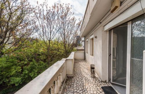 Bucharest City-Centre Apartment | Bucharest Old Town Villa