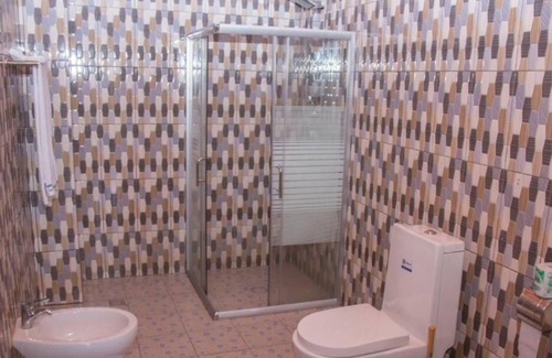 Kibuye House | Budget Double Room in luxurious Delta Resort