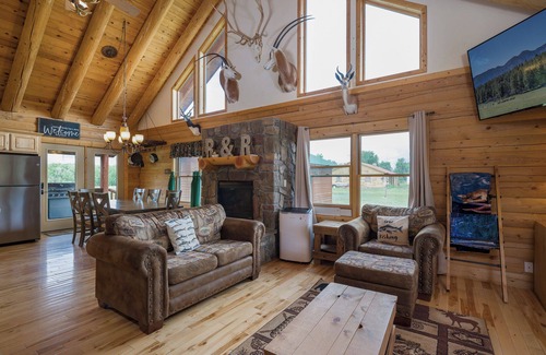 Chama Cabin | Buffalo Run Cabin - Easy Access To Rio Chama