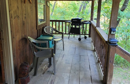 Jasper Cabin | Buffalo Trails Cabin , 1.5 mi to Jasper, Ar., close to Buffalo National River