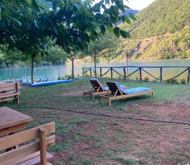 Sakës Other | Bujtina Liqeni i Shkopetit