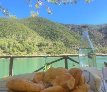 Sakës Other | Bujtina Liqeni i Shkopetit