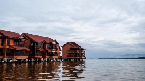 Semanggol Resort | Bukit Merah Laketown Resort
