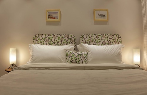 Defence Colony Bed & Breakfast | Bungalow 99