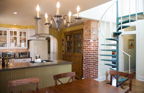 Old North Boulder House | Bungalow Asio: Central Boulder Retreat, Walk To Trails, Shops, And Downtown